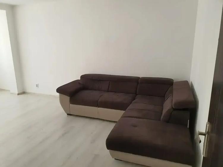Apartament 3 camere Metrou 1 Decembrie loc parcare inclus in pret