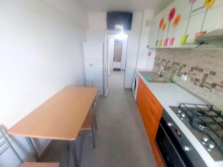 Apartament cu doua camere, decomandat - Bd. Unirii, scoala nr. 10