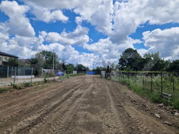 Teren intravilan, de vanzare, 1000 mp, zona Valea Fetii - 6