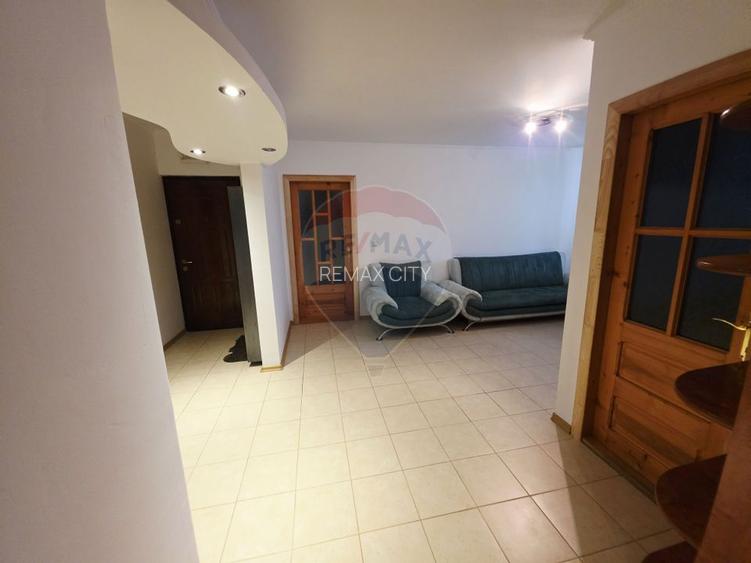 Apartament cu 4 camere de vânzare în zona Calea Romanului - 17