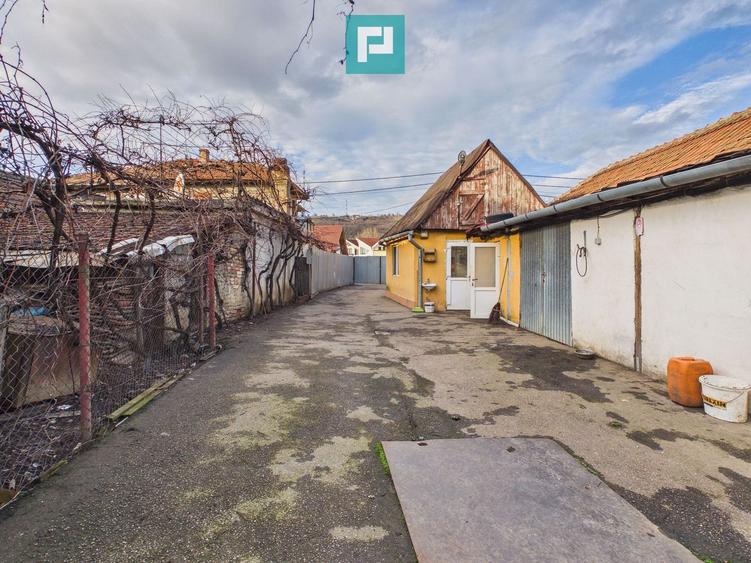 Preț redus la 64.000€! Casă/firmă Navigatorilor