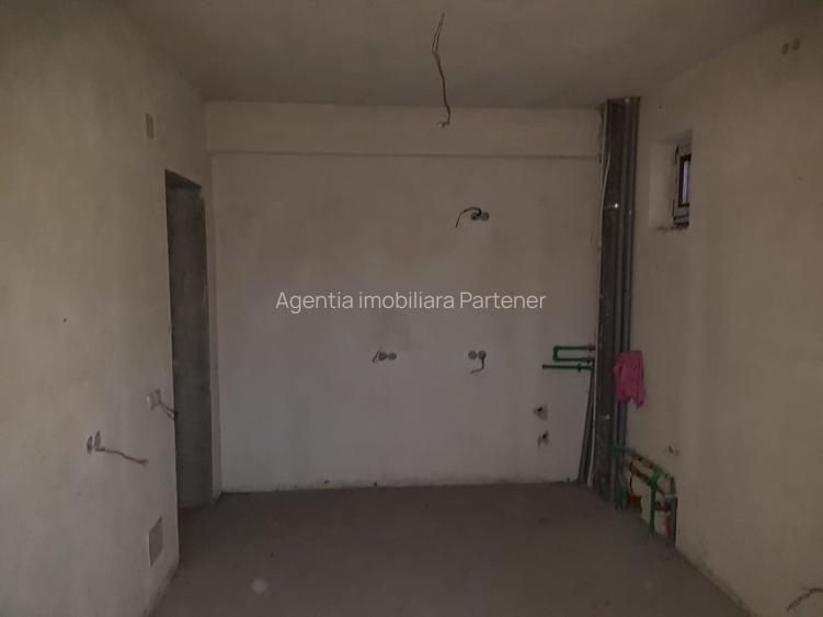 2 apartamente de 3 si 4 camere, Craiovei, semifinisate - 6