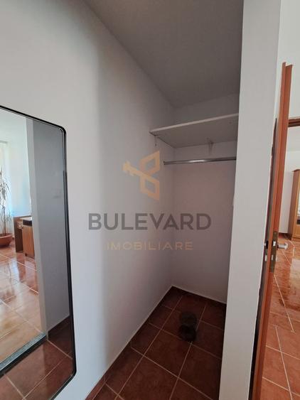 Apartament 2 camere, zona centrala, inceputul strazii Horea