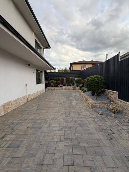 Casa individuala cu 5 camere mobilata utilata, 146 mp, teren 400 mp, Dezmir