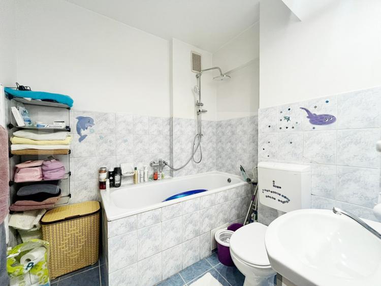 Apartament cu 2 camere, 77 mp, loc de parcare, Bucium