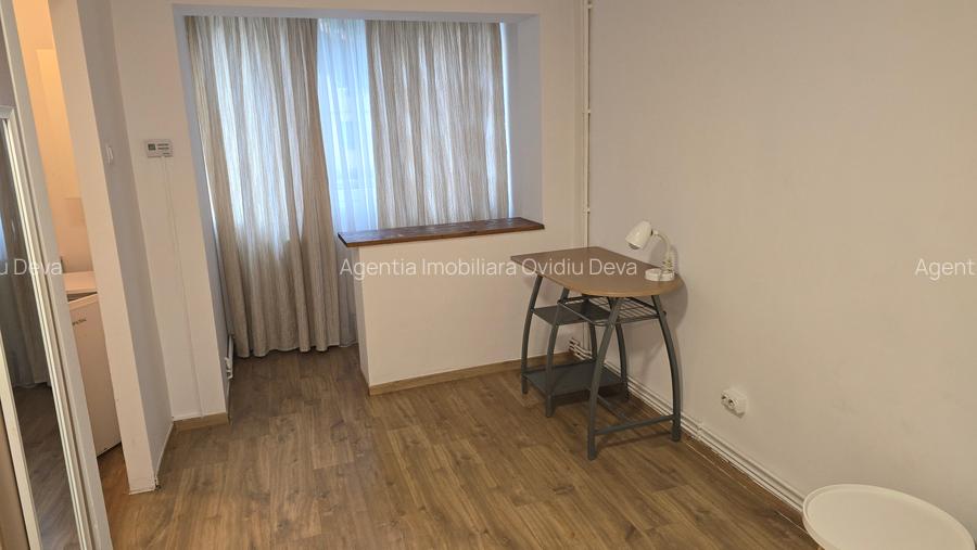 Inchiriez garsoniera in Deva, zona Dacia, parter, bloc de 4 etaje, mobilata - 4