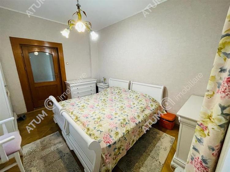 Casa cu 6 camere si 961 mp teren in zona Trei Stejari din Sibiu