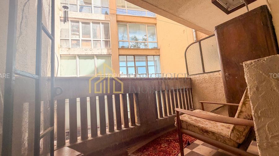 CAMERE TRANSFORMABIL IN 3 - LANGA SALA PALATULUI - CLADIRE CU ISTORIE - 23