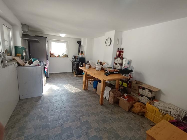 Casă renovată complet în Sebeș, 3 dormitoare, teren 367 mp