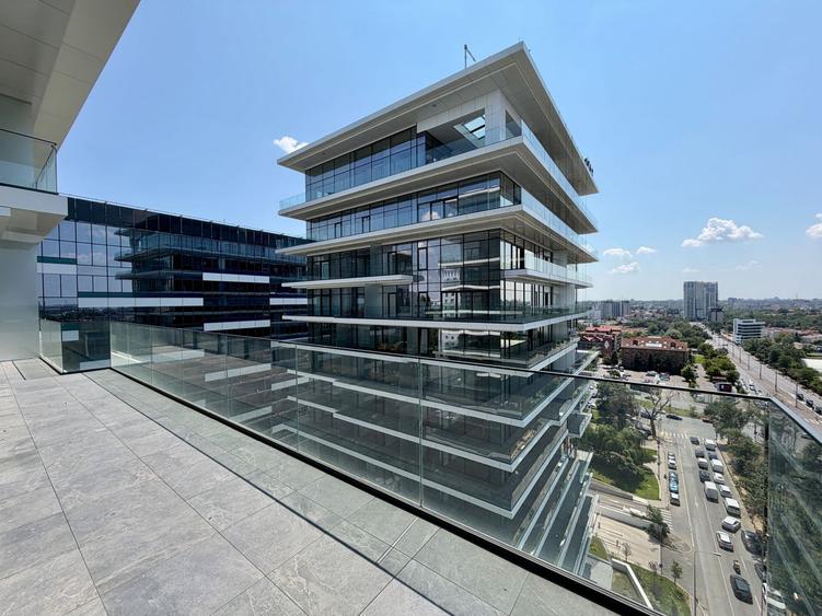 Etaj 12 | Tavane 3.5 m | Terasă generoasă