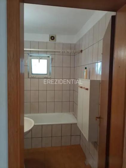 Apartament 5 camere  decomandat - piata Unirii - 9
