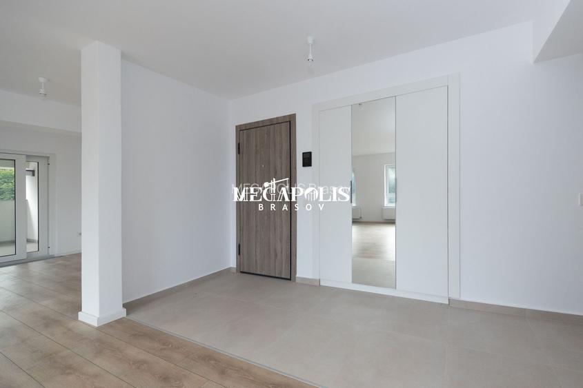 Penthouse 4 camere, 2 terase, panoramă munți și Tâmpa
