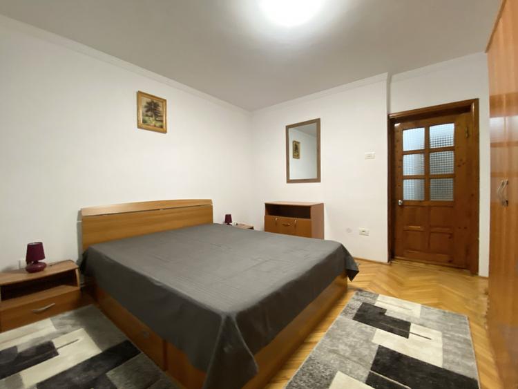 Apartament cu 3 camere de inchiriat faleza nord