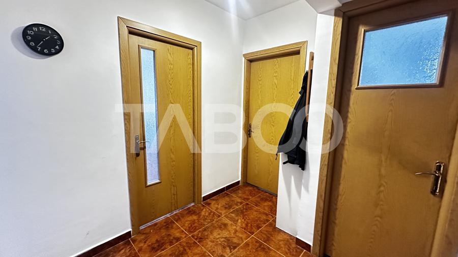 Apartament de inchiriat 2 camere mobilat utilat zona Vasile Aaron