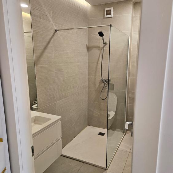 Mamaia studio modern termen lung