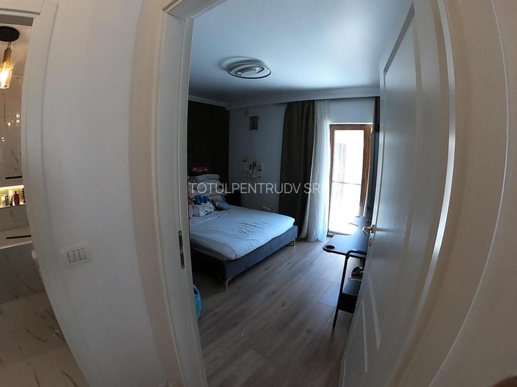 Apartament 3 camere cu centrala termica si curte proprie - 10