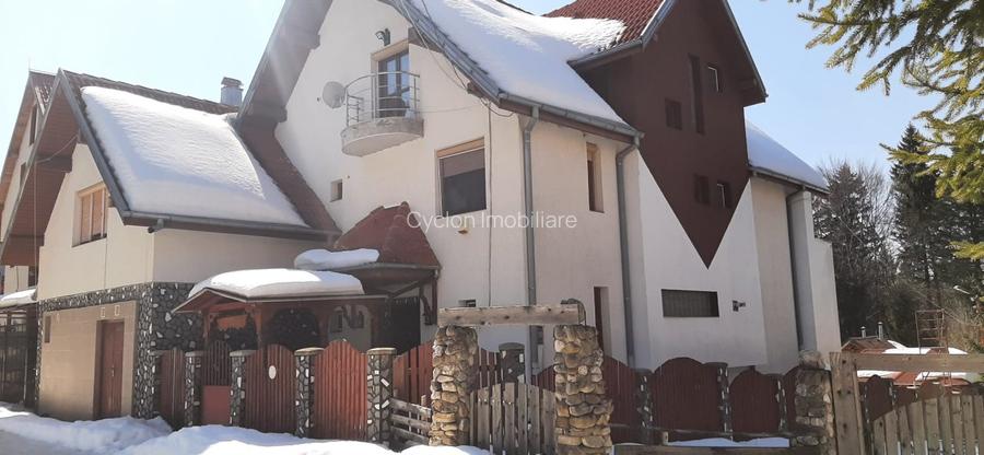 Casa de vacanta sau pensiune situata langa Cabana Trei Brazi Predeal - 47