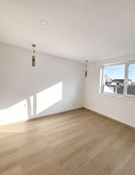 Apartament 58 mp/utili - 3 camere + gradina 180 mp