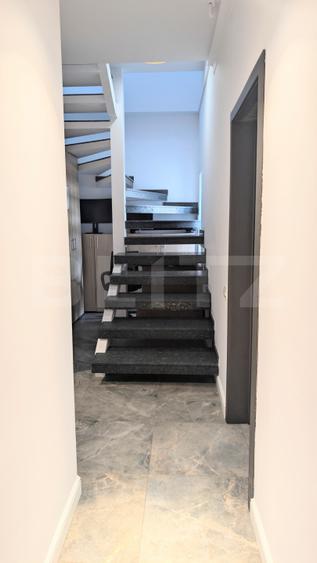 Casa cu 6 camere, 225 mp, zona Central