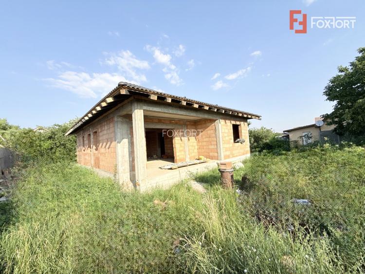Casa individuala cu 3 camere si 656 mp teren, de vanzare in Sanmihaiu Roman - 4