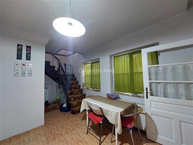 Casa din caramida, Gradiste, zona excelenta - 11