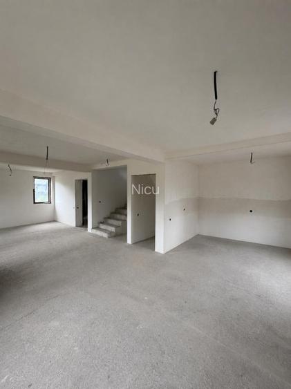 Oferta Vila duplex in imediata vecinatate a padurii - 13