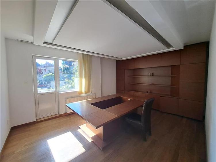 Spatiu birouri, 80 mp utili, situat in zona Centrala!