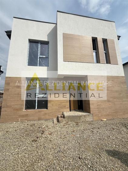 Vila individuala 5 camere ~ 3 bai ~  Teren 300 mp - 2