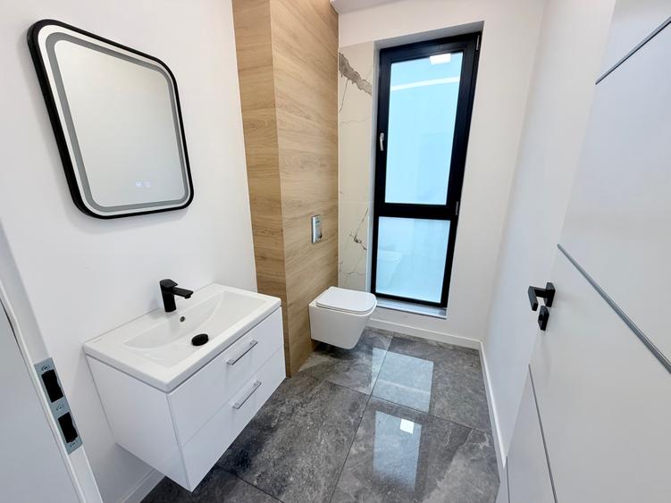 Casa moderna P+1+Mansarda. In apropiere de autostrada A0.