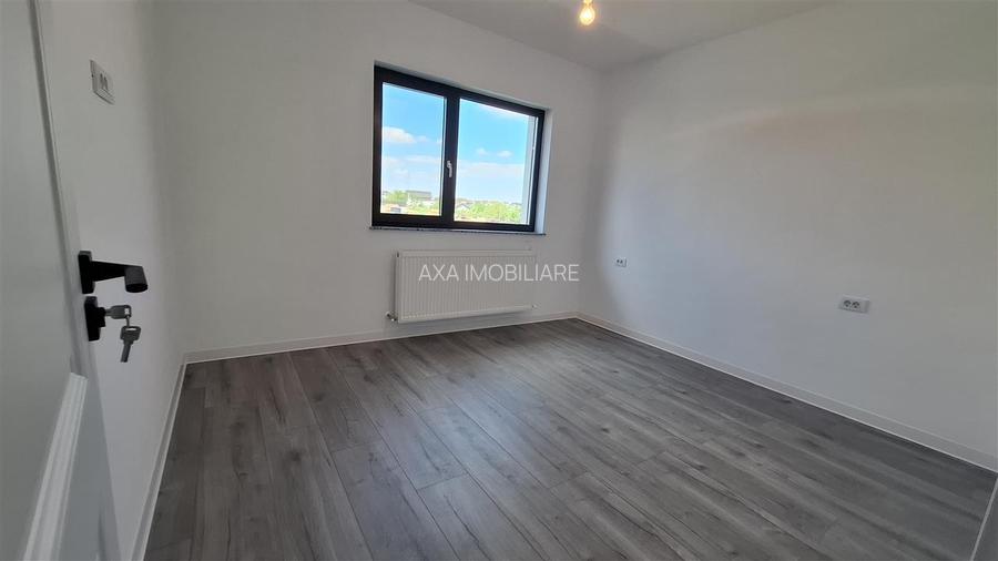 Casa Miroslava,Teren 451 mp,S.u.118 mp,4 camere,2 bai,0% Comision - 14