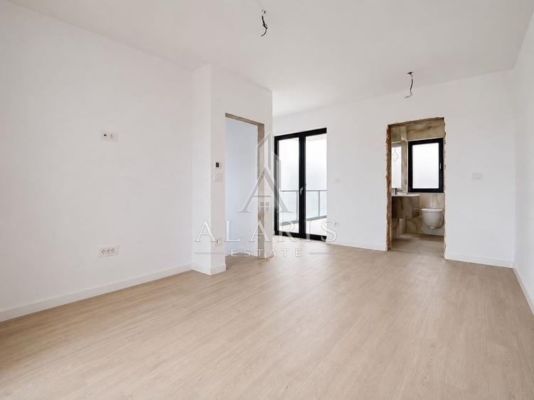Casa individuala cu 4 camere, 3 bai, in Giorc