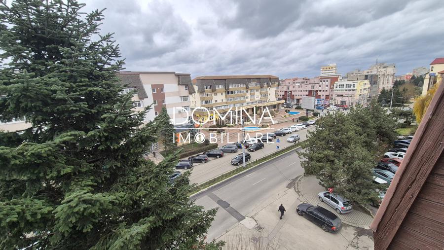 Vanzare apartament 3 camere, Bd. Ecaterina Teodoroiu - zona Casei de Cultura - 10