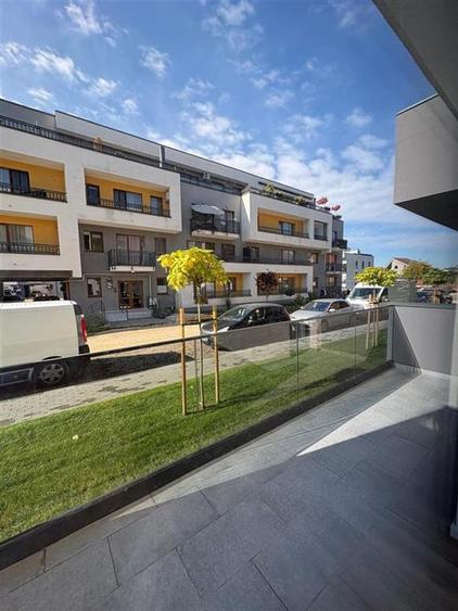 Apartament de vanzare 2 camere in Tractorul