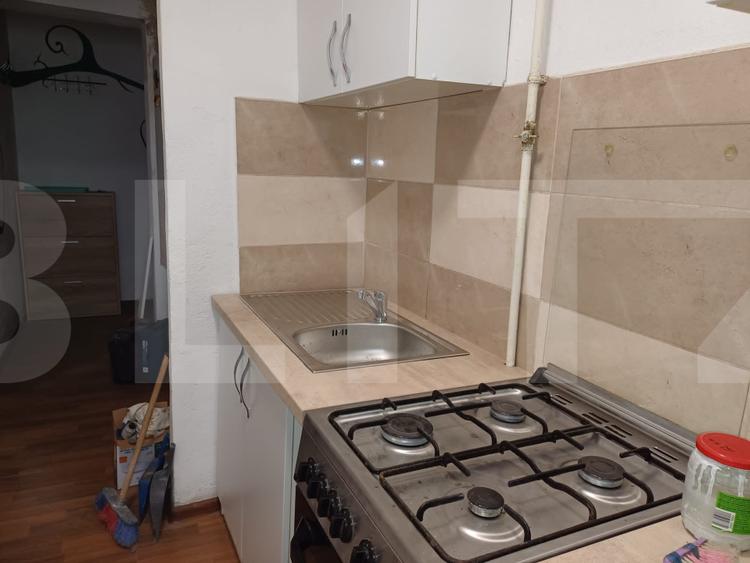 Apartament 3 camere, 50 mp | Închiriat 300 €/lună | Investiție sigură