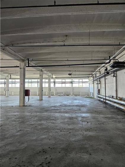Spatiu Industrial - 3000 mp - Productie - Depozitare - Distributie