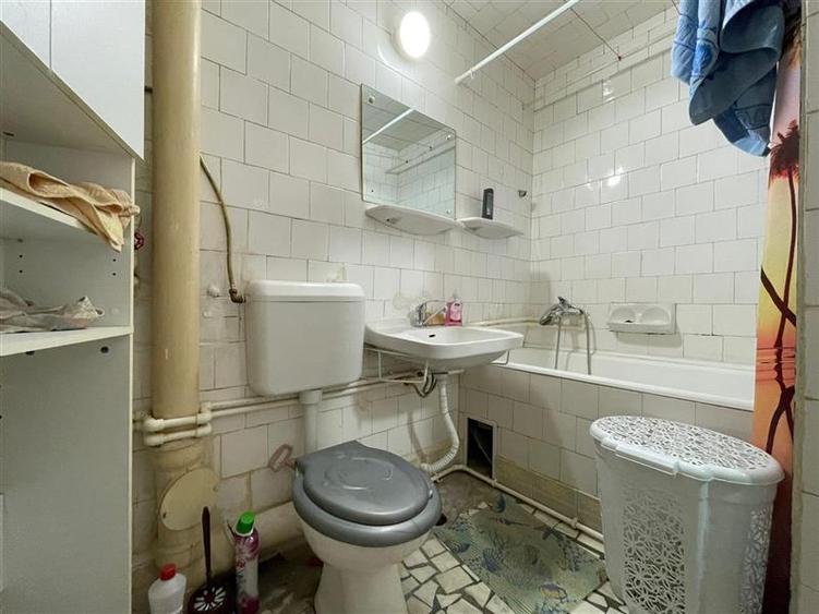 Apartament 4 camere de vanzare zona centrala Tulcea