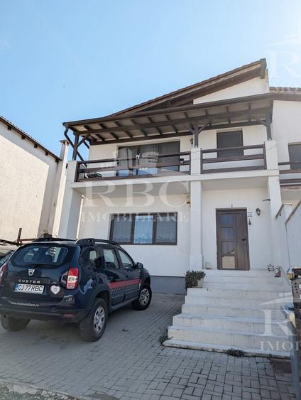 Casa cuplata finisata cu teren 300 mp Floresti str. Narciselor