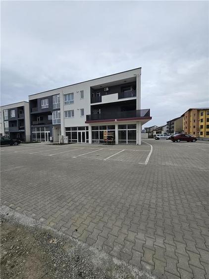 Spatiu Comercial - 116 mp - Alimentatie Publica - Comert - Servicii