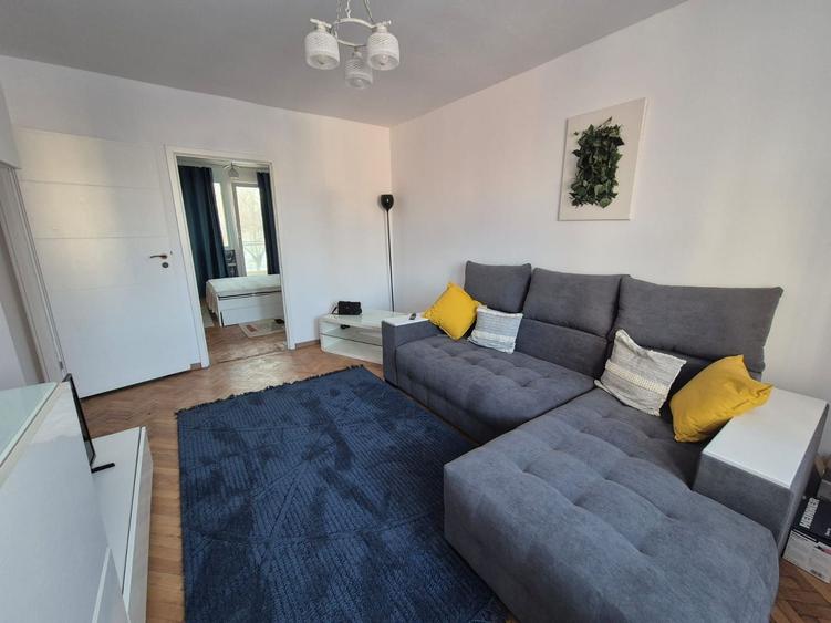GARA APARTAMENT CU 2 CAMERE SEMI, MOBILAT UTILAT 47 MP PRET 89500 EURO