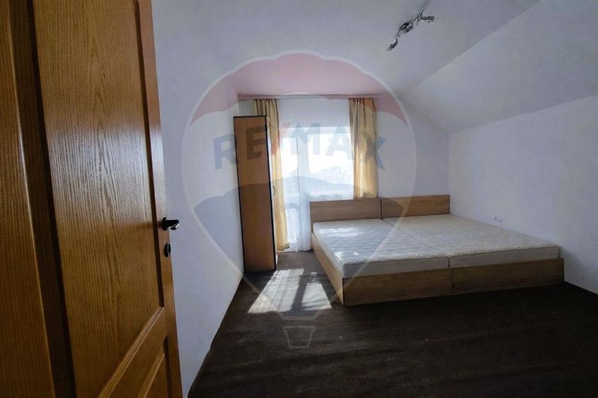 Casă / Vilă cu 5 camere de vânzare