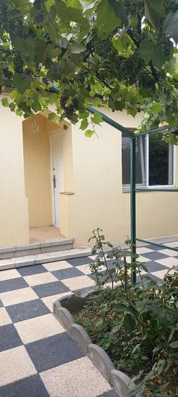 Casa 5 camere,parter,mobilata ,utilata si renovata recent.