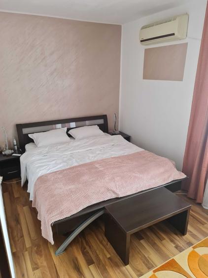 Apartament 4 camere mobilat si utilat zona Tractorul - Cerna