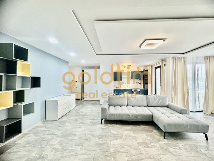 NOU/ RENOVAT/ PRIVELISTE SUPERBA/ ANSAMBLU CU PISCINA/PARCARE