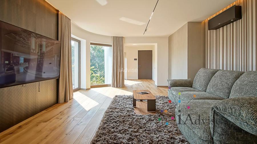 Vilă premium cu panoramă asupra Brașovului | Renovată integral în 2026 - 6