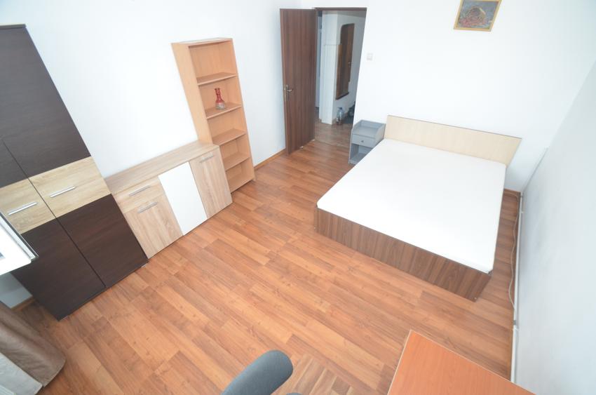 Apartament decomandat cu centrala in Complex