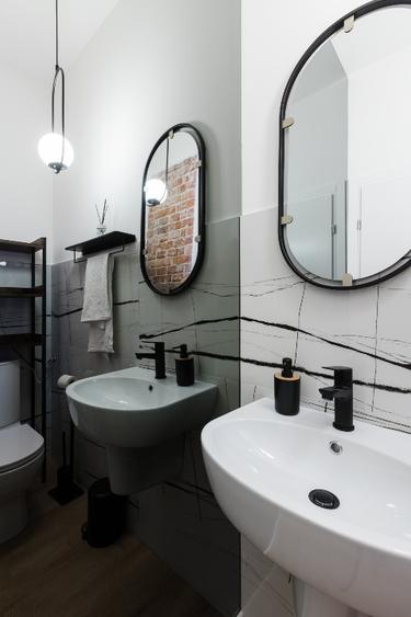 Proprietar, închiriez apartament 2 camere lux, ultracentral