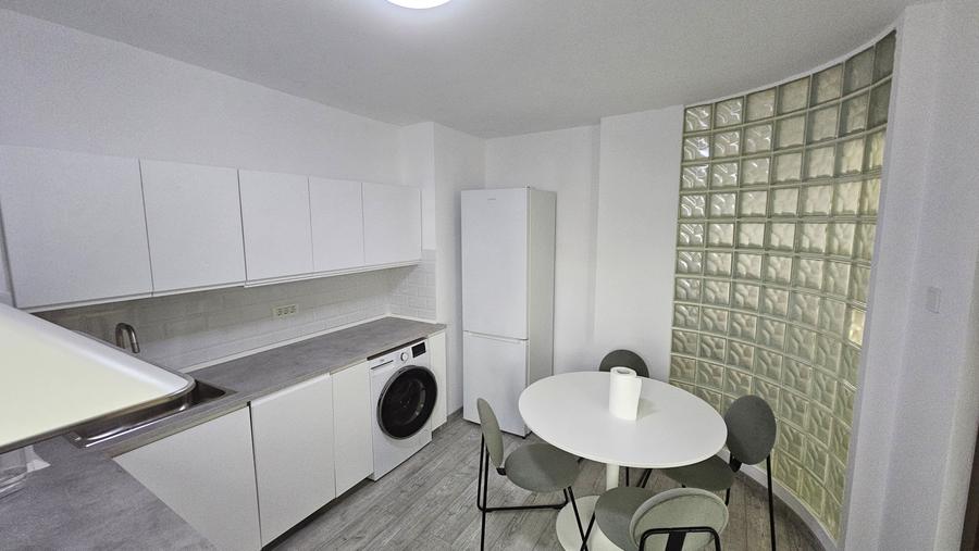 Apartament 3 camere modificat din 4 zona Tineretului-Sincai