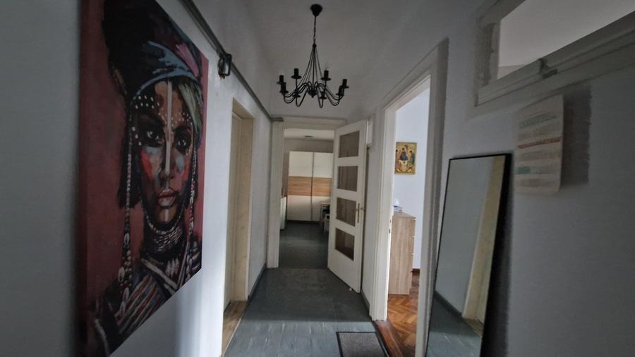 Închiriez spațiu cabinete,birouri,After School ultracentral Brașov