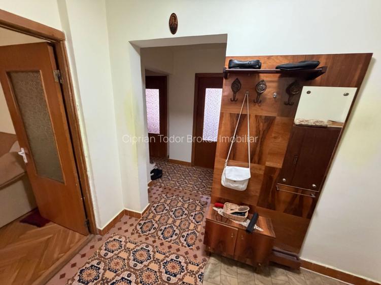 Apartament 3 camere, etaj 2 - Cugir - 12