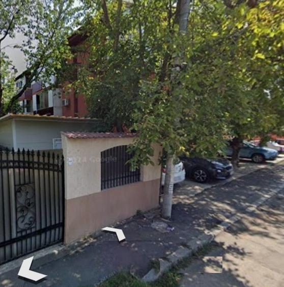 Duplex. 4 camere. Lux  Metrou Aparatorii Patriei.